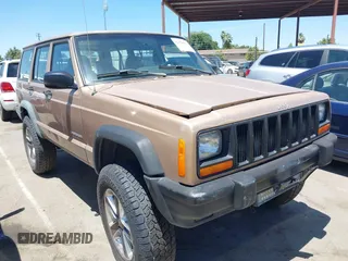 1999 Jeep Cherokee SE with VIN 1J4FF28S4XL592788, listed as a IAAI auction lot 42560002 with 189,258 mi miles and . Bid and sale history available at DreamBid. Image 1.