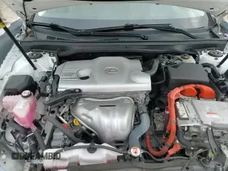 2017 Lexus ES 300h z VIN JTHBW1GG8H2156964, wystawiony jako Copart lot #70399935 z przebiegiem 70 145 mil mil oraz Szkoda całkowita • Salvage title. Historia ofert i sprzedaży dostępna na DreamBid. Obrazek 13.