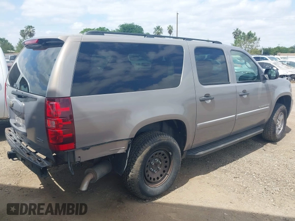 2007 Chevrolet Suburban LT z VIN 1GNFK163X7J289542, wystawiony jako IAAI lot #42054920 z przebiegiem 146 702 mil mil oraz . Historia ofert i sprzedaży dostępna na DreamBid. Obrazek 4.