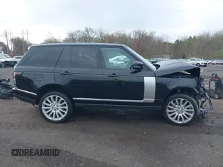 2021 Land Rover Range Rover Westminster z VIN SALGS2RU3MA422587, wystawiony jako IAAI lot #42017597 z przebiegiem 69 782 mil mil oraz . Historia ofert i sprzedaży dostępna na DreamBid. Obrazek 13.
