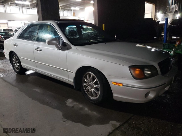 2002 Hyundai XG350 L with VIN KMHFU45E42A217215, listed as a Copart auction lot 84450314 with 179,904 mi miles and Salvage Title. Bid and sale history available at carsss.com. Image 4.