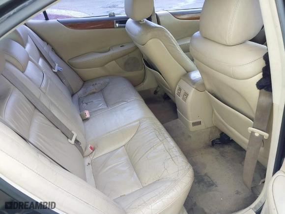 2006 Lexus ES 330 with VIN JTHBA30G865163736, listed as a IAAI auction lot 41806715 with 316,233 mi miles. Bid and sale history available at carsss.com. Image 8.