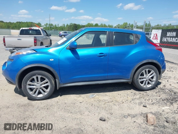 2011 Nissan Juke SL with VIN JN8AF5MV6BT015680, listed as a IAAI auction lot 42059259 with 105,704 mi miles. Bid and sale history available at carsss.com. Image 14.