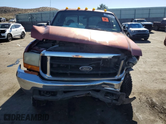 2000 Ford F-350 XL with VIN 1FTSW31FXYEB58081, listed as a Copart auction lot 72017584 with 220,066 mi miles and Salvage Title. Bid and sale history available at DreamBid. Image 5.
