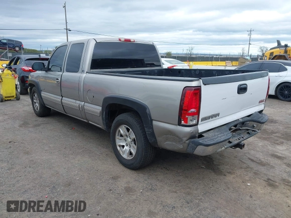 2000 Chevrolet Silverado 1500 with VIN 2GCEC19V8Y1302122, listed as a IAAI auction lot 41492913 with 1 mi miles. Bid and sale history available at carsss.com. Image 3.