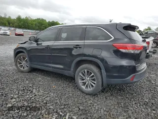 2019 Toyota Highlander SE z VIN 5TDJZRFH8KS613995, wystawiony jako Copart lot #57644135 z przebiegiem 110 326 mil mil oraz Szkoda całkowita • Salvage title. Historia ofert i sprzedaży dostępna na DreamBid. Obrazek 2.