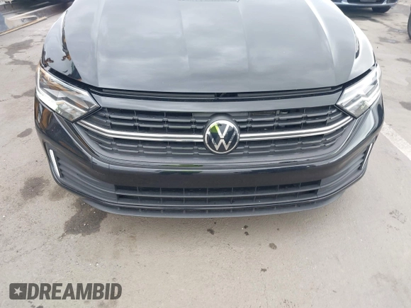 2024 Volkswagen Jetta Sport z VIN 3VWBM7BU0RM050426, wystawiony jako IAAI lot #42213683 z przebiegiem 29 940 mil mil oraz . Historia ofert i sprzedaży dostępna na DreamBid. Obrazek 12.
