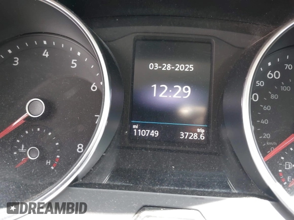 2018 Volkswagen Tiguan SEL with VIN 3VV2B7AX8JM105246, listed as a IAAI auction lot 41906838 with 110,749 mi miles and . Bid and sale history available at DreamBid. Image 7.