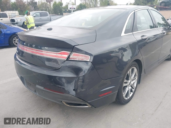 2013 Lincoln MKZ Hybrid with VIN 3LN6L2LU7DR820041, listed as a IAAI auction lot 42068963 with 265,256 mi miles. Bid and sale history available at carsss.com. Image 6.