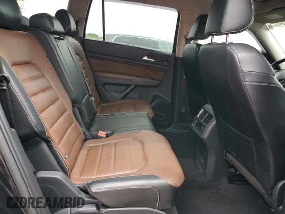 2022 Volkswagen Atlas SEL Premium R-Line with VIN 1V2FR2CA5NC522076, listed as a Copart auction lot 55854025 with 39,494 mi miles and Salvage title. Bid and sale history available at DreamBid. Image 11.