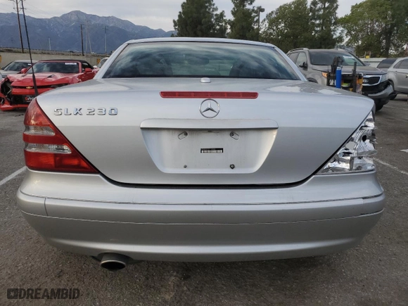 2001 Mercedes-Benz SLK-Class Kompressor with VIN WDBKK49F21F193606, listed as a Copart auction lot 47139945 with 156,424 mi miles and Salvage Title. Bid and sale history available at carsss.com. Image 6.