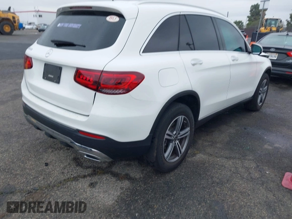 2020 Mercedes-Benz GLC with VIN W1N0G8DB6LF801516, listed as a IAAI auction lot 41902240 with 67,119 mi miles. Bid and sale history available at carsss.com. Image 4.