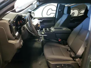 2025 Chevrolet Silverado 1500 LT with VIN 1GCPACED1SZ172058, listed as a Copart auction lot 45905145 with 8,609 mi miles and Clean Title. Bid and sale history available at DreamBid. Image 7.
