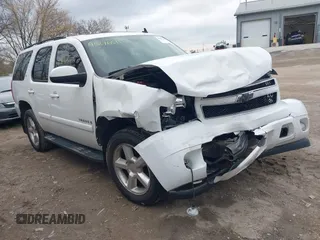 2008 Chevrolet Tahoe LTZ with VIN 1GNFK13098J160218, listed as a IAAI auction lot 40876511 with 186,701 mi miles and . Bid and sale history available at DreamBid. Image 1.