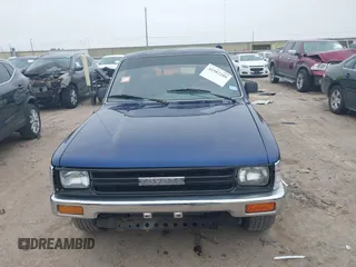 1990 Toyota Pickup with VIN JT4VN93D4L5008894, listed as a IAAI auction lot 41587289 with 186,525 mi miles and . Bid and sale history available at DreamBid. Image 12.
