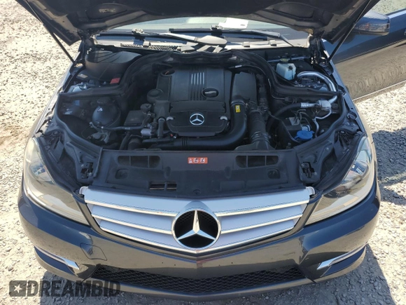 2013 Mercedes-Benz C 250 Sport z VIN WDDGF4HB4DR265117, wystawiony jako Copart lot #61443835 z przebiegiem 114 019 mil mil oraz Szkoda całkowita • Salvage title. Historia ofert i sprzedaży dostępna na DreamBid. Obrazek 12.