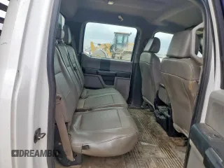 2019 Ford F-350 XL z VIN 1FD8W3GT9KEG78069, wystawiony jako Copart lot #58207075 z przebiegiem 105 315 mil mil oraz Czysty tytuł • Clean title. Historia ofert i sprzedaży dostępna na DreamBid. Obrazek 10.