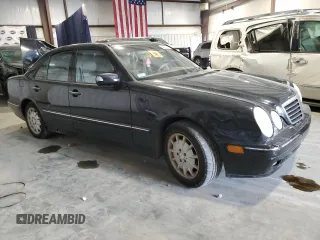 2001 Mercedes-Benz E 320 z VIN WDBJF65J91B339674, wystawiony jako Copart lot #50374725 z przebiegiem 205 940 mil mil oraz Szkoda całkowita • Salvage title. Historia ofert i sprzedaży dostępna na DreamBid. Obrazek 4.