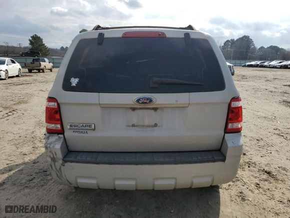 2008 Ford Escape XLS with VIN 1FMCU02Z98KB01479, listed as a Copart auction lot 43816195 with 300,081 mi miles and Clean Title. Bid and sale history available at carsss.com. Image 6.