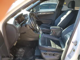 2020 Volkswagen Tiguan SEL Premium R-Line with VIN 3VV4B7AX3LM151191, listed as a Copart auction lot 86322014 with 37,748 mi miles and Salvage Title. Bid and sale history available at carsss.com. Image 7.