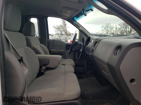 2008 Ford F-150 XL z VIN 1FTRF14W38KB81671, wystawiony jako Copart lot #84194884 z przebiegiem 297 045 mil mil oraz Szkoda całkowita • Salvage title. Historia ofert i sprzedaży dostępna na DreamBid. Obrazek 10.