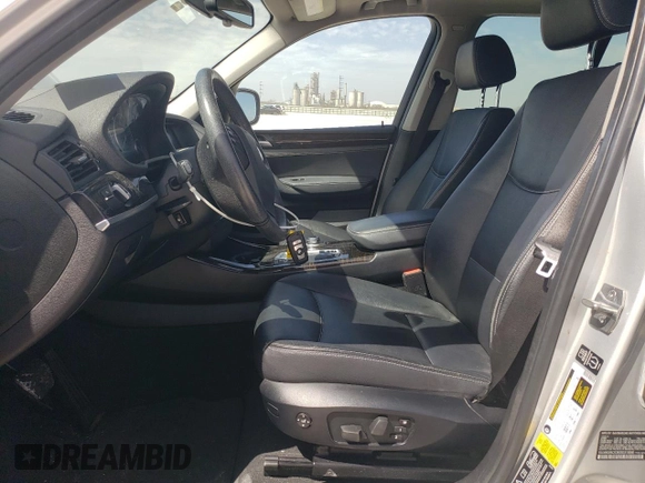 2014 BMW X3 xDrive28i z VIN 5UXWX9C53E0D31858, wystawiony jako Copart lot #48322775 z przebiegiem 106 638 mil mil oraz Szkoda całkowita • Salvage title. Historia ofert i sprzedaży dostępna na DreamBid. Obrazek 7.