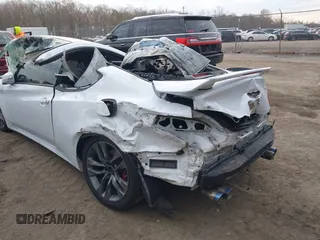2014 Hyundai Genesis Coupe 3.8 Ultimate with VIN KMHHU6KJ3EU118037, listed as a IAAI auction lot 41898372 with 1 mi miles. Bid and sale history available at carsss.com. Image 6.