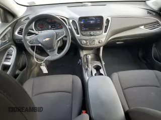 2019 Chevrolet Malibu LS z VIN 1G1ZB5ST4KF192845, wystawiony jako Copart lot #75997664 z przebiegiem 102 946 mil mil oraz Czysty tytuł • Clean title. Historia ofert i sprzedaży dostępna na DreamBid. Obrazek 8.
