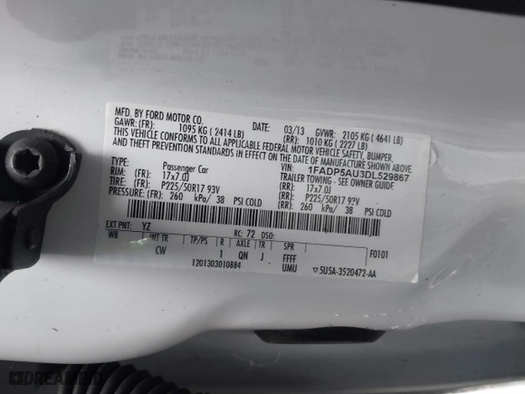 2013 Ford C-Max Hybrid SE with VIN 1FADP5AU3DL529867, listed as a IAAI auction lot 41725293 with 95,071 mi miles. Bid and sale history available at carsss.com. Image 9.
