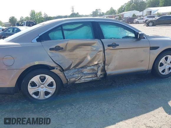 2015 Ford Police Interceptor с VIN 1FAHP2MK5FG149435, выставлен на аукционе IAAI как лот 42391863 с пробегом 115 224 миль миль и . История ставок и продаж доступна на DreamBid. Изображение 6.