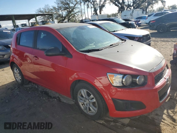 2012 Chevrolet Sonic LT z VIN 1G1JD6SB3C4187122, wystawiony jako Copart lot #80737724 z przebiegiem 113 104 mil mil oraz Czysty tytuł • Clean title. Historia ofert i sprzedaży dostępna na DreamBid. Obrazek 4.