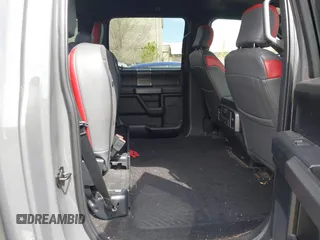 2018 Ford F-150 XL z VIN 1FTEW1EG7JFD52734, wystawiony jako IAAI lot #42104352 z przebiegiem 68 614 mil mil oraz . Historia ofert i sprzedaży dostępna na DreamBid. Obrazek 8.