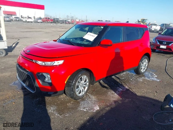 2020 Kia Soul S with VIN KNDJ23AU0L7731489, listed as a IAAI auction lot 41763903 with 32,645 mi miles. Bid and sale history available at carsss.com. Image 2.