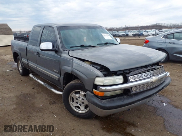 2001 Chevrolet Silverado 1500 LS with VIN 2GCEC19T511176550, listed as a IAAI auction lot 41672634 with 261,978 mi miles. Bid and sale history available at carsss.com. Image 1.