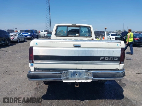 1987 Ford F-250 with VIN 1FTHF2518HKA08300, listed as a IAAI auction lot 41984273 with 37,267 mi miles and . Bid and sale history available at DreamBid. Image 8.