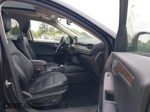 2020 Ford Escape Titanium with VIN 1FMCU9J97LUA35212, listed as a IAAI auction lot 42347274 with 50,419 mi miles and . Bid and sale history available at DreamBid. Image 5.