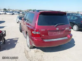 2006 Toyota Highlander w/3rd Row with VIN JTEDP21A360108181, listed as a IAAI auction lot 41526276 with 246,465 mi miles. Bid and sale history available at carsss.com. Image 3.