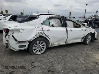 2024 Toyota Camry LE z VIN 4T1C11AKXRU899984, wystawiony jako Copart lot #53620825 z przebiegiem 35 548 mil mil oraz Nie do naprawy • Non repairable. Historia ofert i sprzedaży dostępna na DreamBid. Obrazek 3.