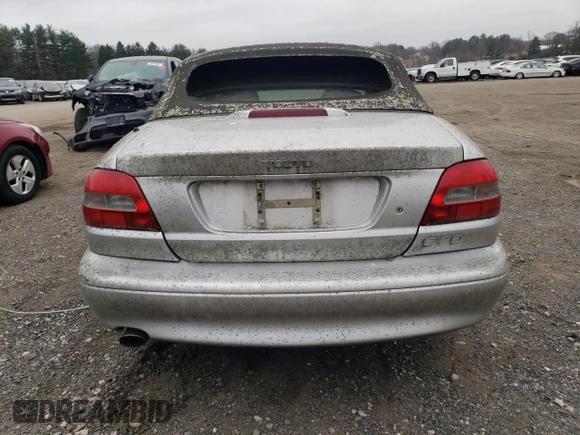 2001 Volvo C70 с VIN YV1NC56DX1J022713, выставлен на аукционе Copart как лот 49164995 с пробегом 93 461 миль миль и Чистый • Clean title. История ставок и продаж доступна на DreamBid. Изображение 6.
