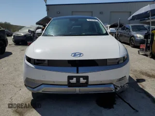 2024 Hyundai Ioniq 5 Limited с VIN KM8KR4DE6RU323580, выставлен на аукционе Copart как лот 52587585 с пробегом 2 996 миль миль и Списание • Salvage title. История ставок и продаж доступна на DreamBid. Изображение 5.