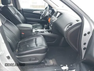 2017 Nissan Pathfinder SV with VIN 5N1DR2MM2HC625876, listed as a IAAI auction lot 41564057 with 168,235 mi miles. Bid and sale history available at carsss.com. Image 5.