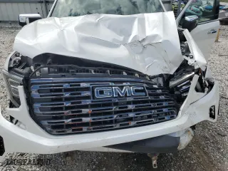 2023 GMC Sierra 1500 Denali Ultimate with VIN 1GTUUHEL2PZ255892, listed as a Copart auction lot 71792964 with 23,494 mi miles and Salvage Title. Bid and sale history available at carsss.com. Image 13.