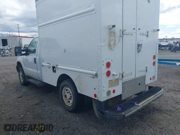 2015 Ford F-250 XL with VIN 1FDBF2B67FED21660, listed as a IAAI auction lot 42014093 with 560,205 mi miles and . Bid and sale history available at DreamBid. Image 3.