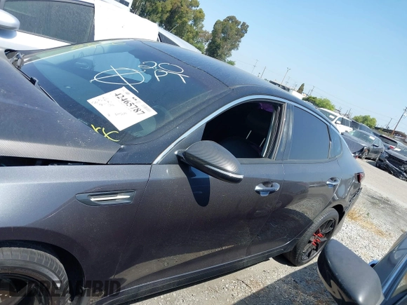 2016 Kia Optima SX Turbo with VIN 5XXGW4L2XGG012408, listed as a IAAI auction lot 42465787 with 67,564 mi miles and . Bid and sale history available at DreamBid. Image 15.