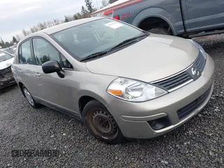 2008 Nissan Versa 1.8 S with VIN 3N1BC11E78L396977, listed as a IAAI auction lot 41055239 with 84,529 mi miles. Bid and sale history available at carsss.com. Image 1.