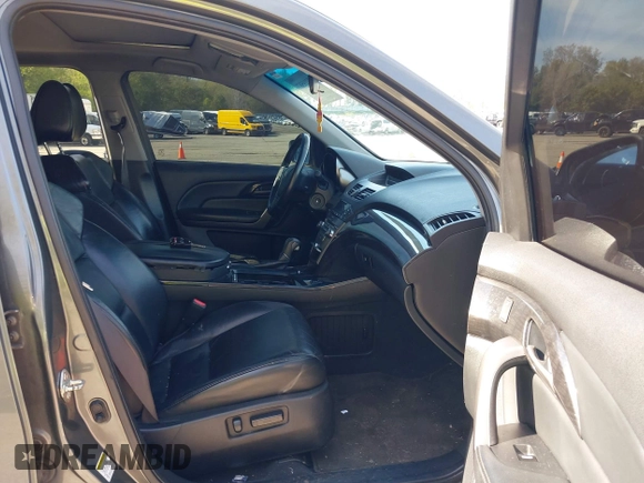 2007 Acura MDX with VIN 2HNYD28257H504892, listed as a IAAI auction lot 42219587 with 261,465 mi miles and . Bid and sale history available at carsss.com. Image 5.