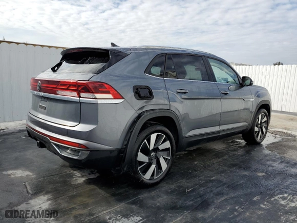 2024 Volkswagen Atlas Cross Sport 2.0T SE w/Technology with VIN 1V2WE2CAXRC224852, listed as a Copart auction lot 45693985 with 15,842 mi miles and Salvage Title. Bid and sale history available at carsss.com. Image 3.