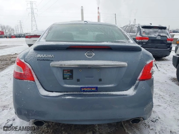 2011 Nissan Maxima 3.5 S with VIN 1N4AA5AP7BC869115, listed as a IAAI auction lot 41617813 with 132,000 mi miles. Bid and sale history available at carsss.com. Image 17.