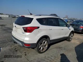 2019 Ford Escape Titanium with VIN 1FMCU9J99KUA06485, listed as a Copart auction lot 43290505 with 101,424 mi miles and Clean Title. Bid and sale history available at carsss.com. Image 3.