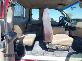 2008 Ford F-250 XL with VIN 1FTNX20558EC07054, listed as a IAAI auction lot 42521159 with 307,228 mi miles and . Bid and sale history available at DreamBid. Image 8.